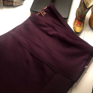 Cranberry & Gold Workout leggings